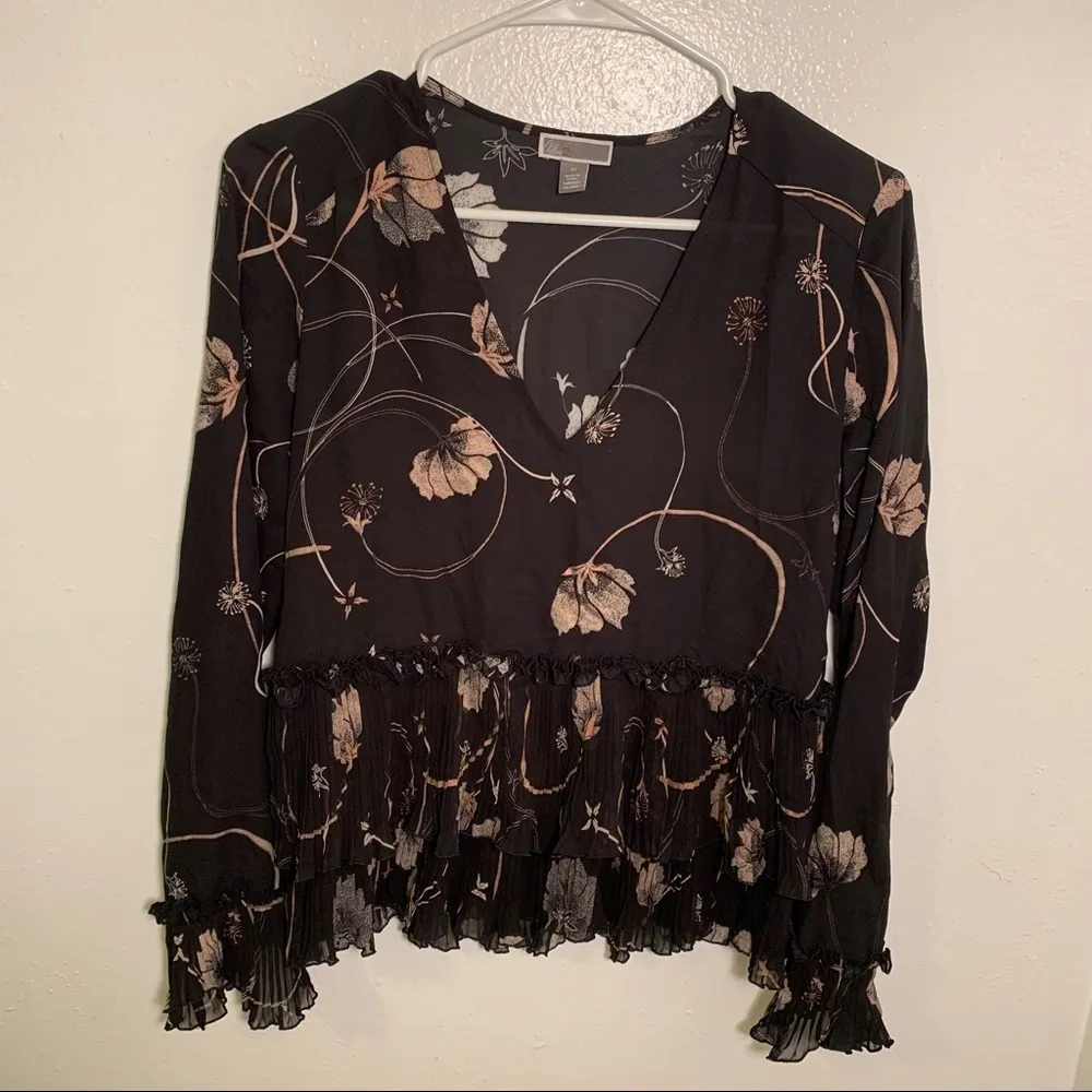 Chelsea28 Long Sleeve V-Neck Blouse Black Floral - Image 4