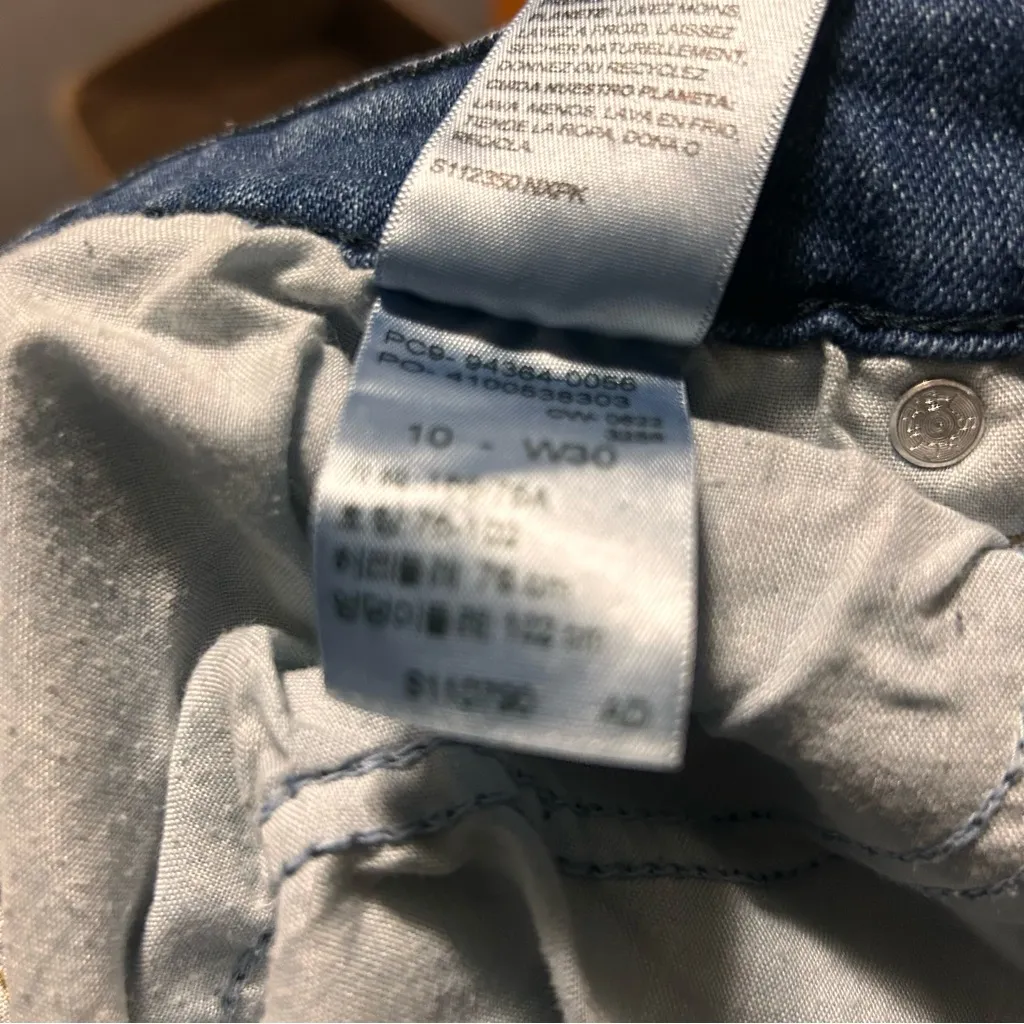 Levi Strauss Signature Mid Rise Bootcut Jeans | Size: 10 x 31 inseam - Image 9