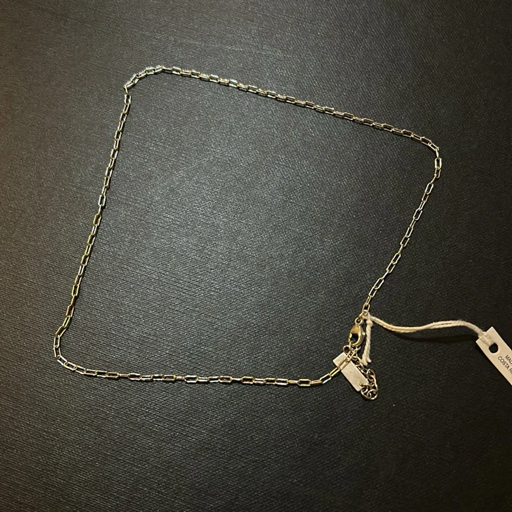 Saint Laurent Short Rectangular Chain Necklace in Metal - Image 3