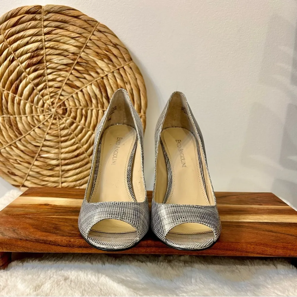 Enzo Angiolini Eamerryann Silver/Gold Peep Toe Size 7.5 - Image 5