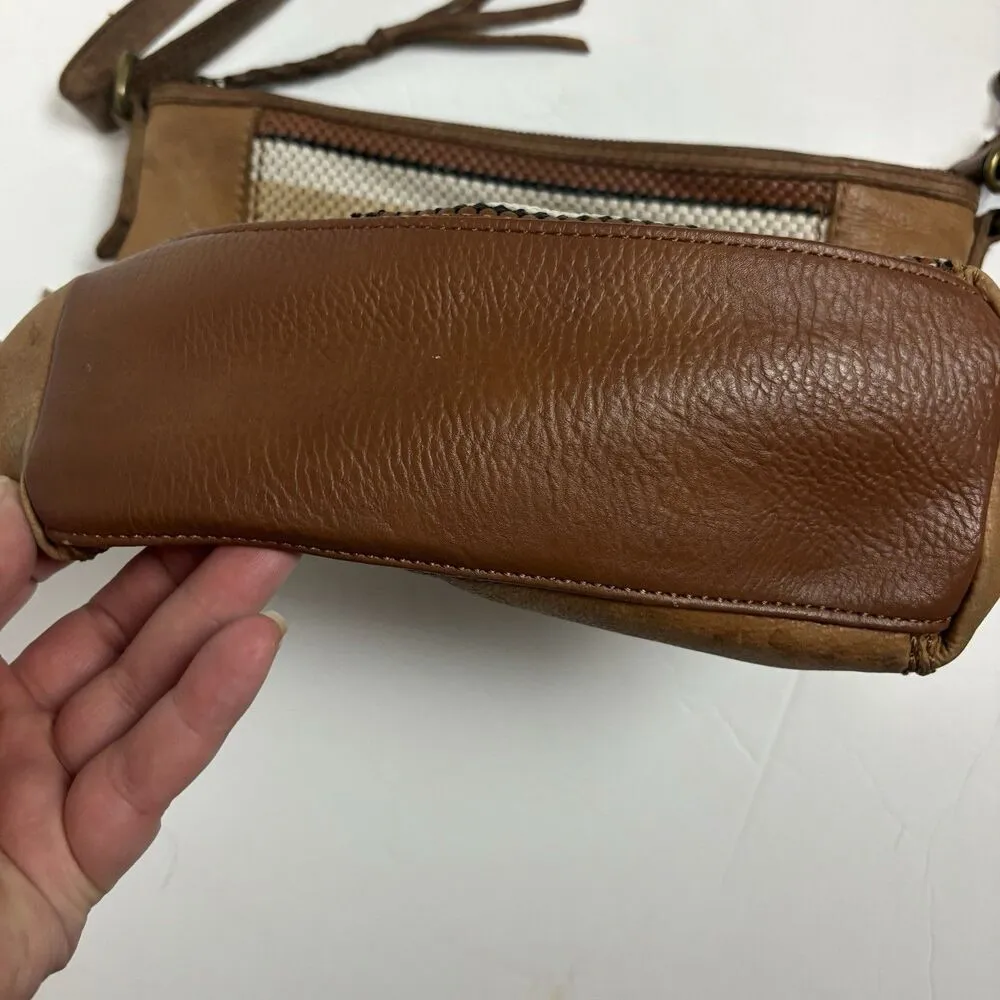 The Sak Alameda Woven Leather Crossbody Bucket Bag Brown Tan Metallic Boho - Image 2
