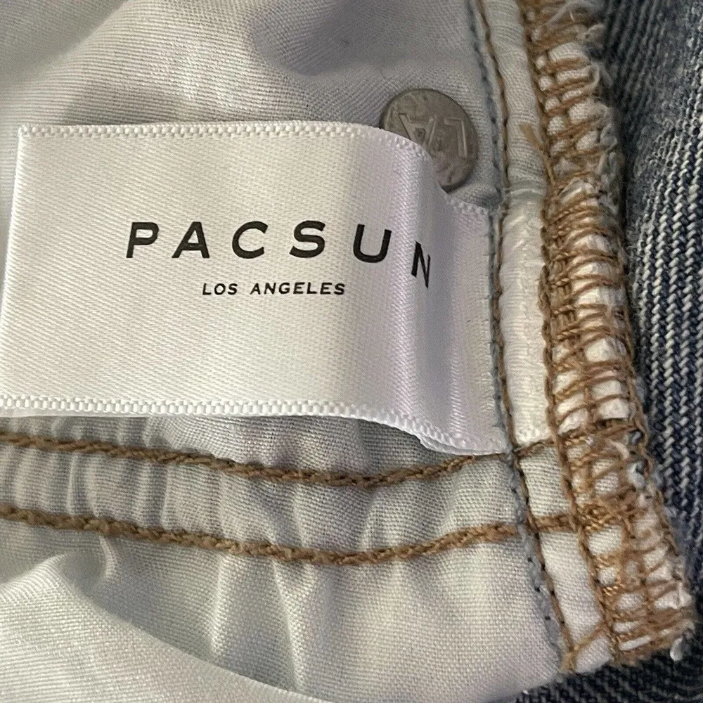 Pacsun SZ 25 Mom Jeans Mid-Rise Distressed Rips Pockets Medium Wash Blue Womens - Image 10