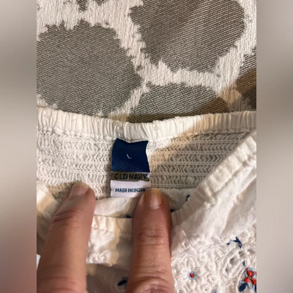 Old Navy Cream Smocked Short Sleeve Blouse w red and blue embroideries summer - Image 9