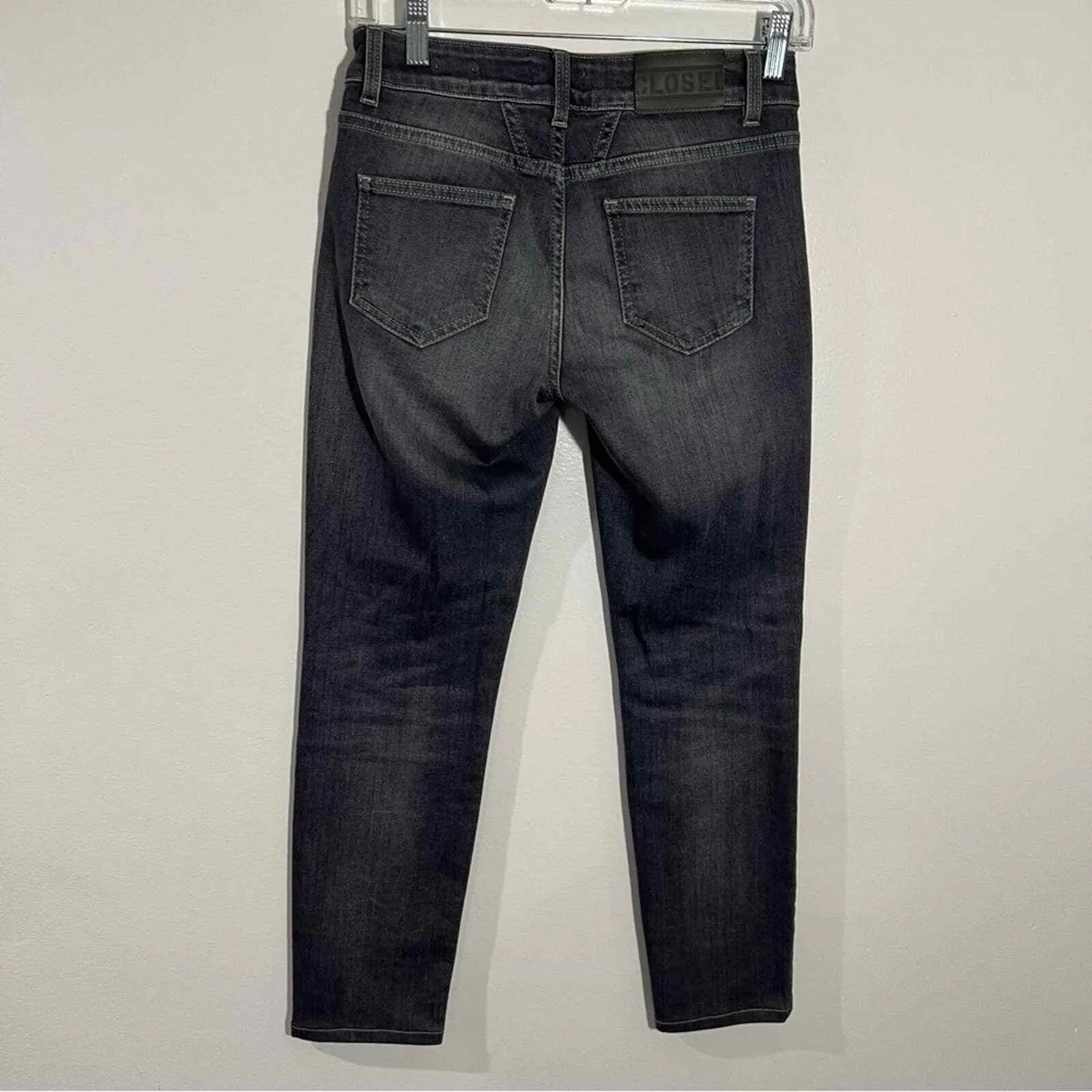 Anthropologie Closed Baker Long Gray Skinny Jeans Made In Italy Size 24 - Image 4