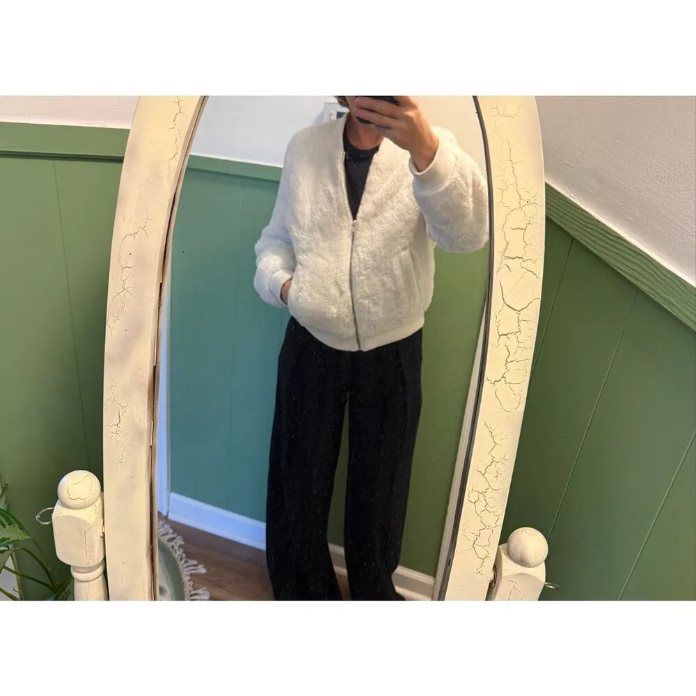 IRIS Los Angeles Cream Sherpa Bomber Jacket Zip Faux Fur L (Runs Small) - Image 7