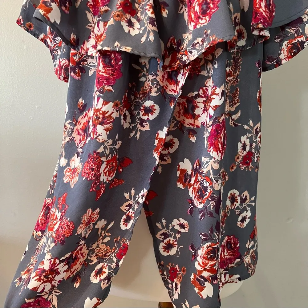 Xhilaration | Off Shoulder Floral Top - Image 3