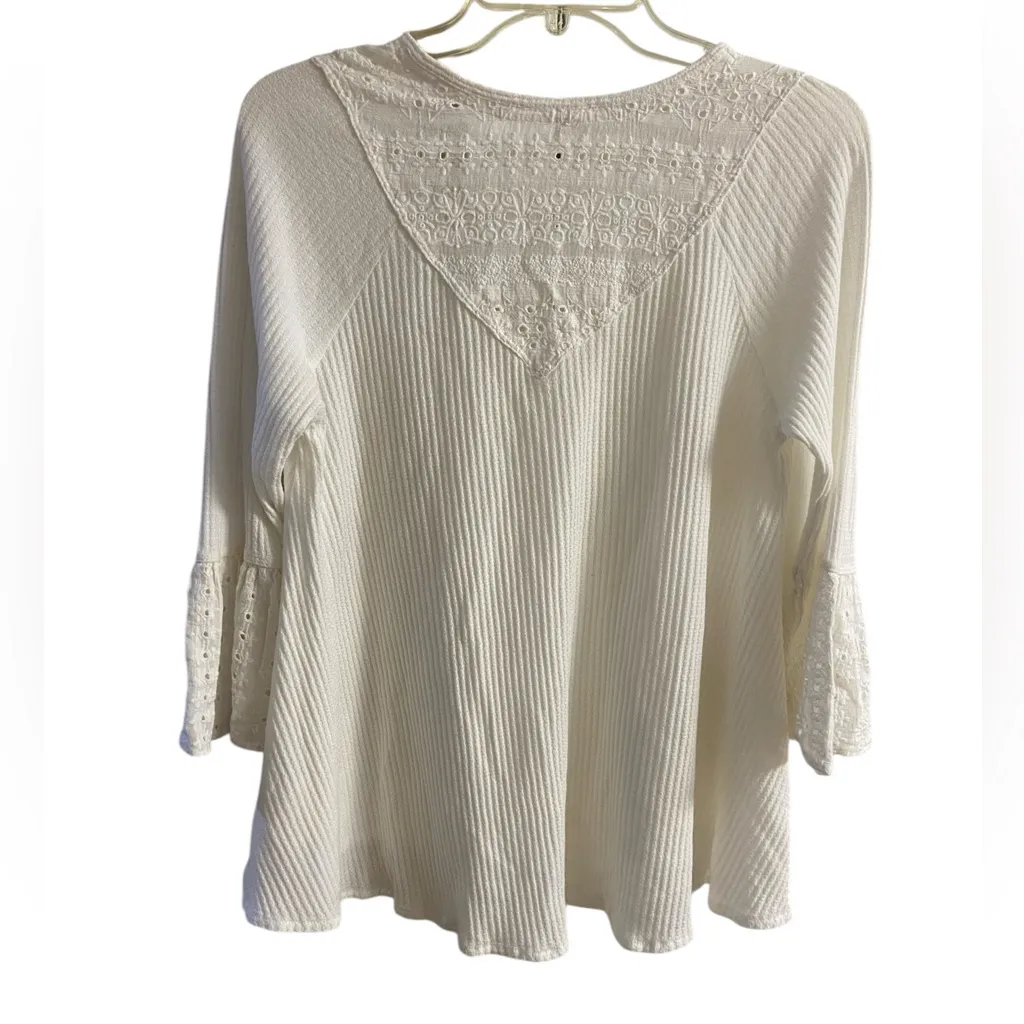 Free People Parisian nights blouse v neck bell sleeves crochet eyelet XS - Image 4