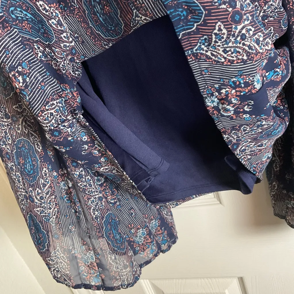 Fire Los Angeles Bat Wing Floral boho style top size medium - Image 5