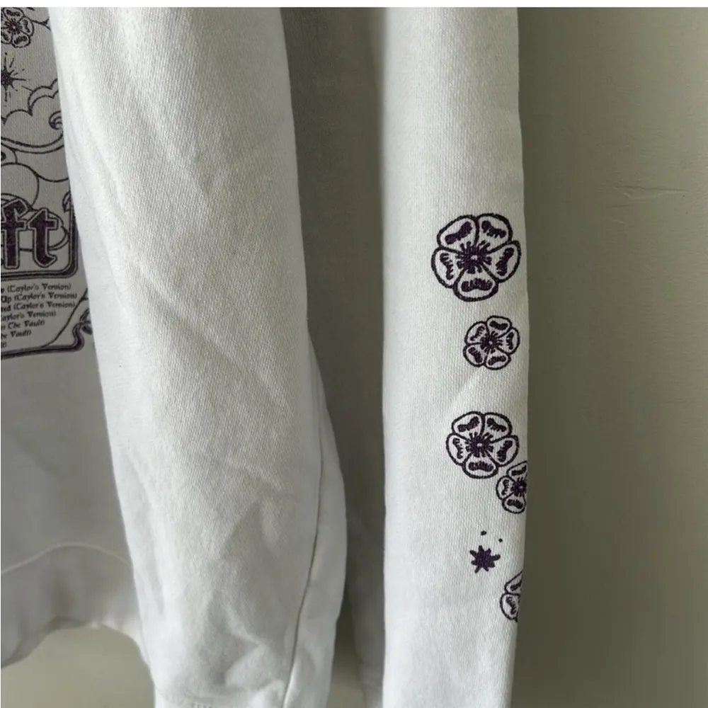 Taylor Swift Speak Now Taylor’s Version Tracklist Crewneck Sweatshirt Small - Image 8