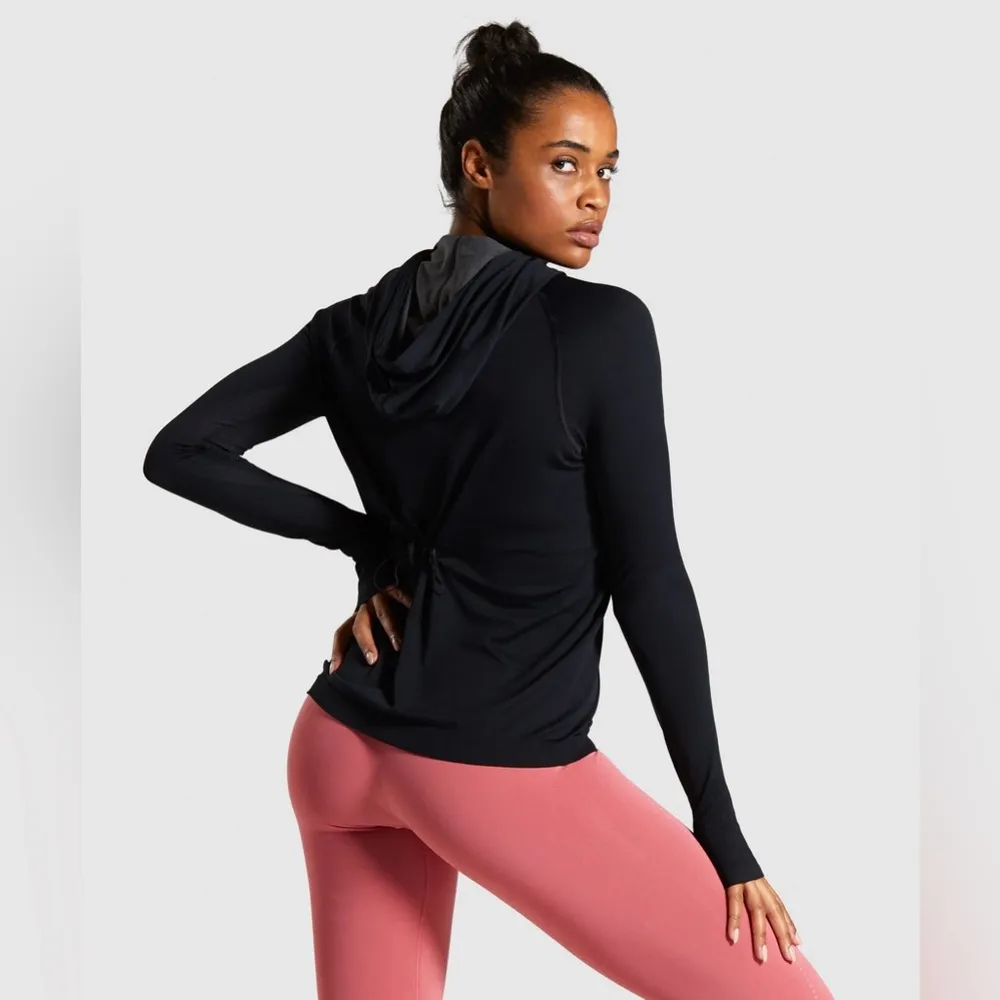 NWOT GYMSHARK Breeze Lightweight Seamless Hoodie Black Activewear Size Small - Image 2