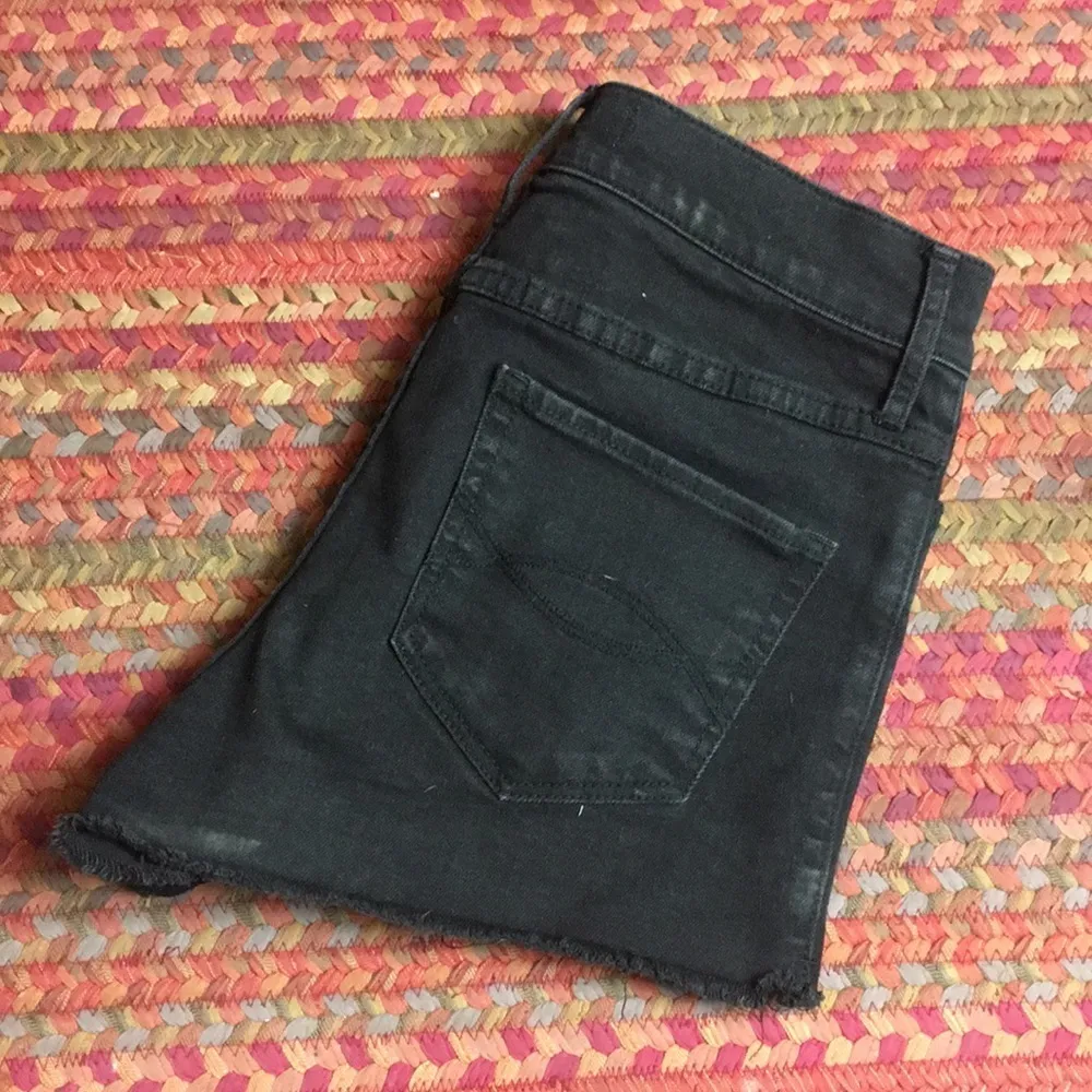 BLACK HIGH RISE ABERCROMBIE STRETCH SHORTS - Image 2