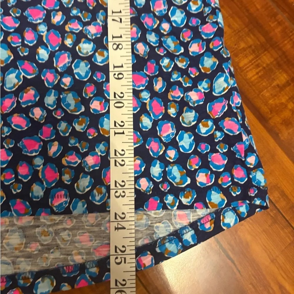 Lilly Pulitzer Etta V-Neck Seabreeze Blue Low Tide Navy Spotted Shirt Size Xxs - Image 14