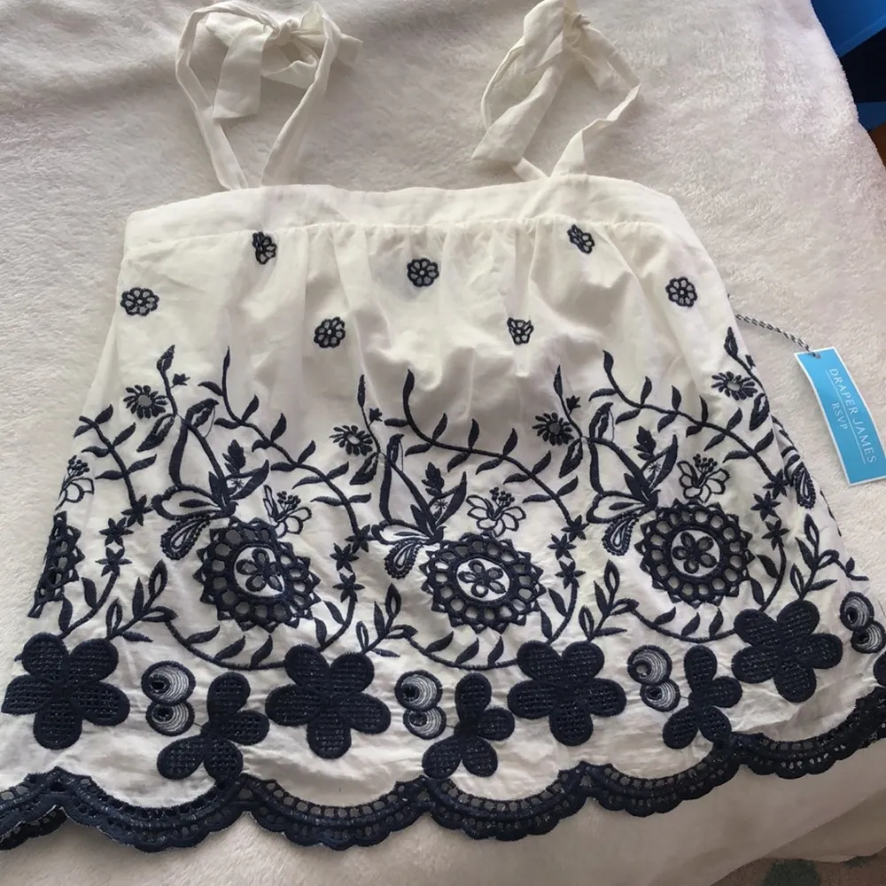 Draper James the strap embroidered top - Image 2