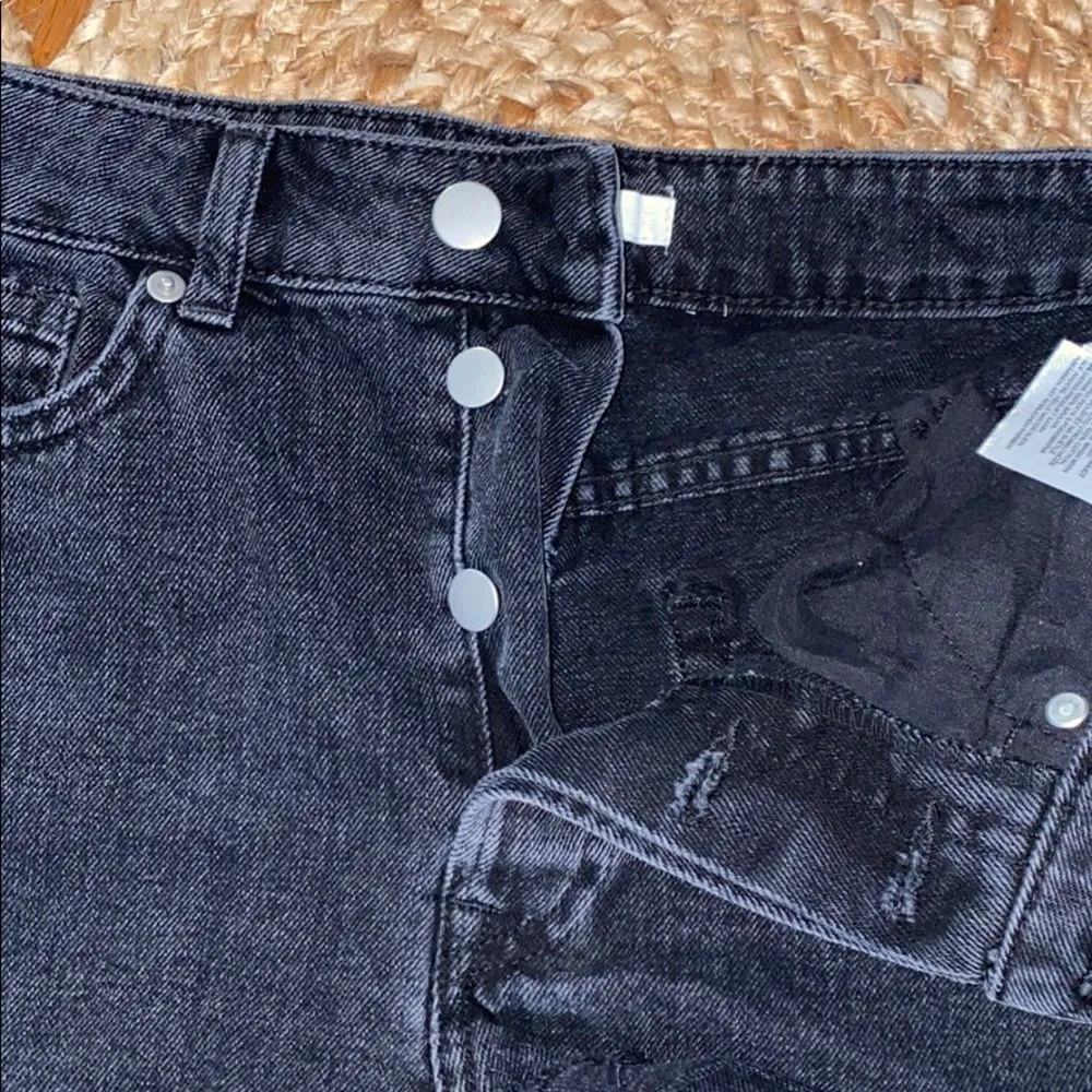 H&M  EUC  - Image 3