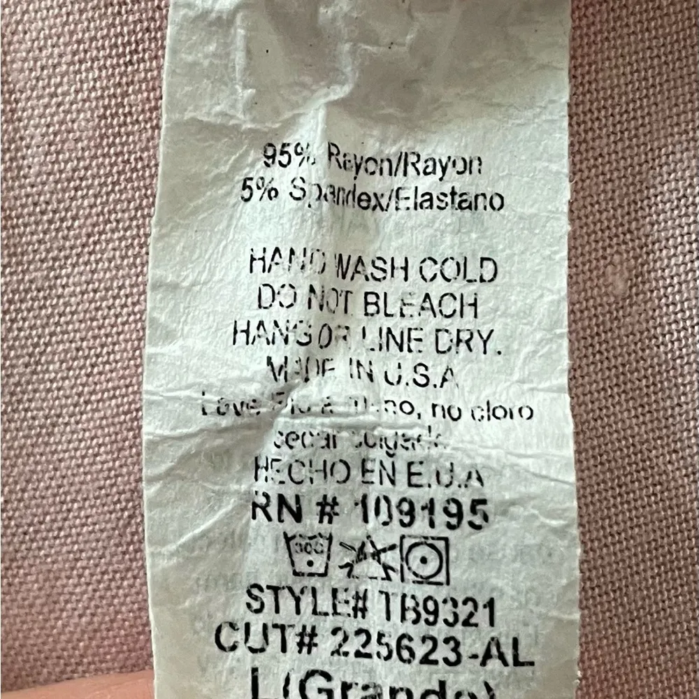 Papaya “Baddie” lettuce edge pink graphic crop top size L Barbiecore boho skater - Image 6