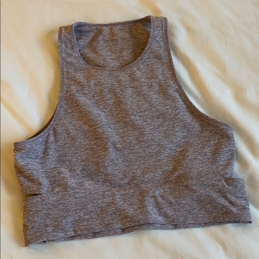 Outdoor voices slash back crop - Image 3