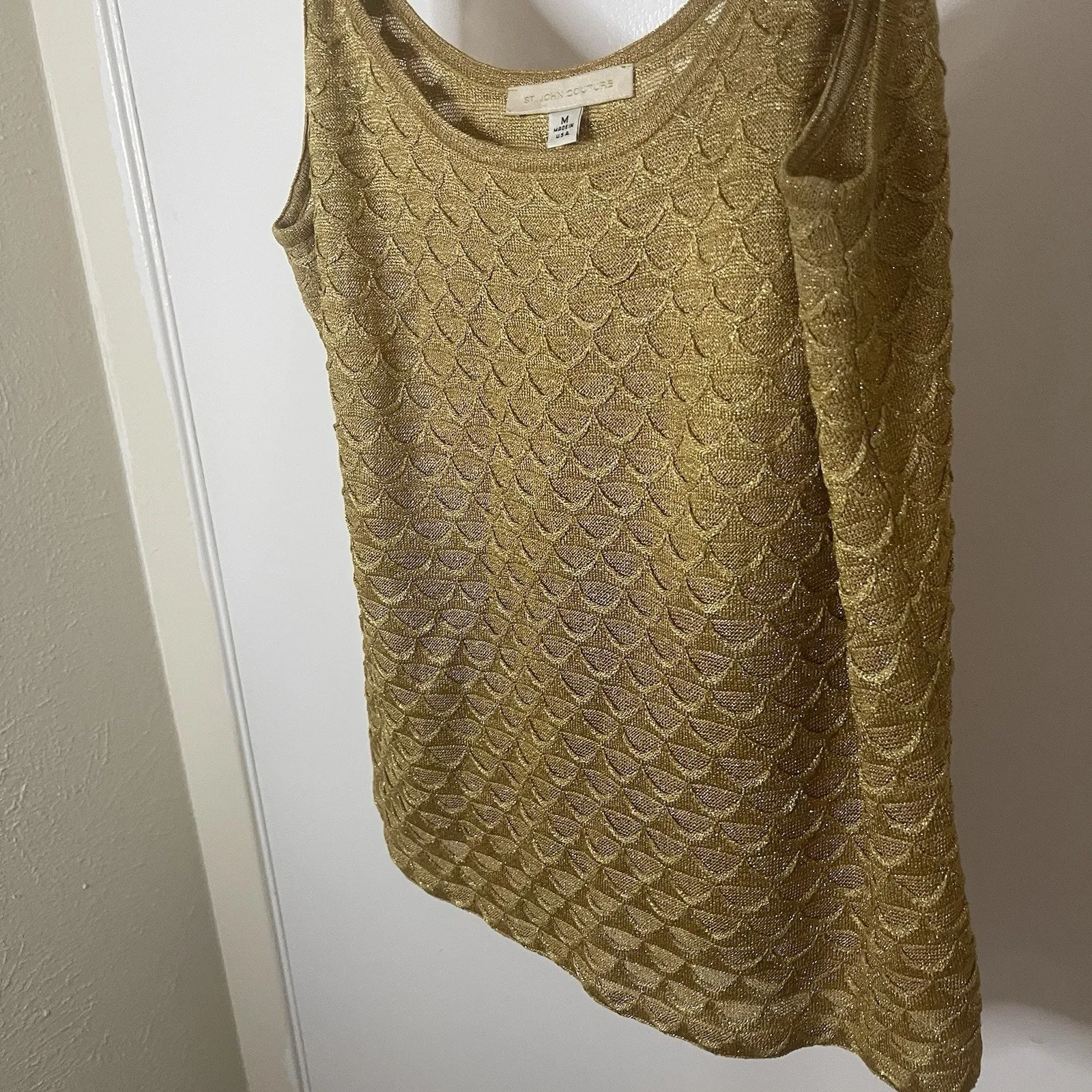 St. John Couture gold shimmer knit scales vintage camisole tank size medium - Image 5