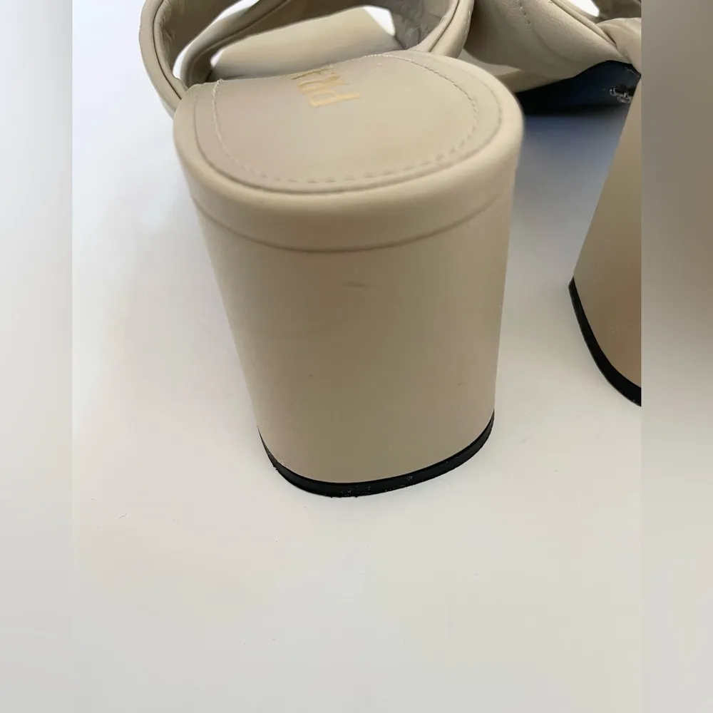 Prada Beige pebbled leather quilted criss cross 65mm block heel mules EU 40 - Image 8