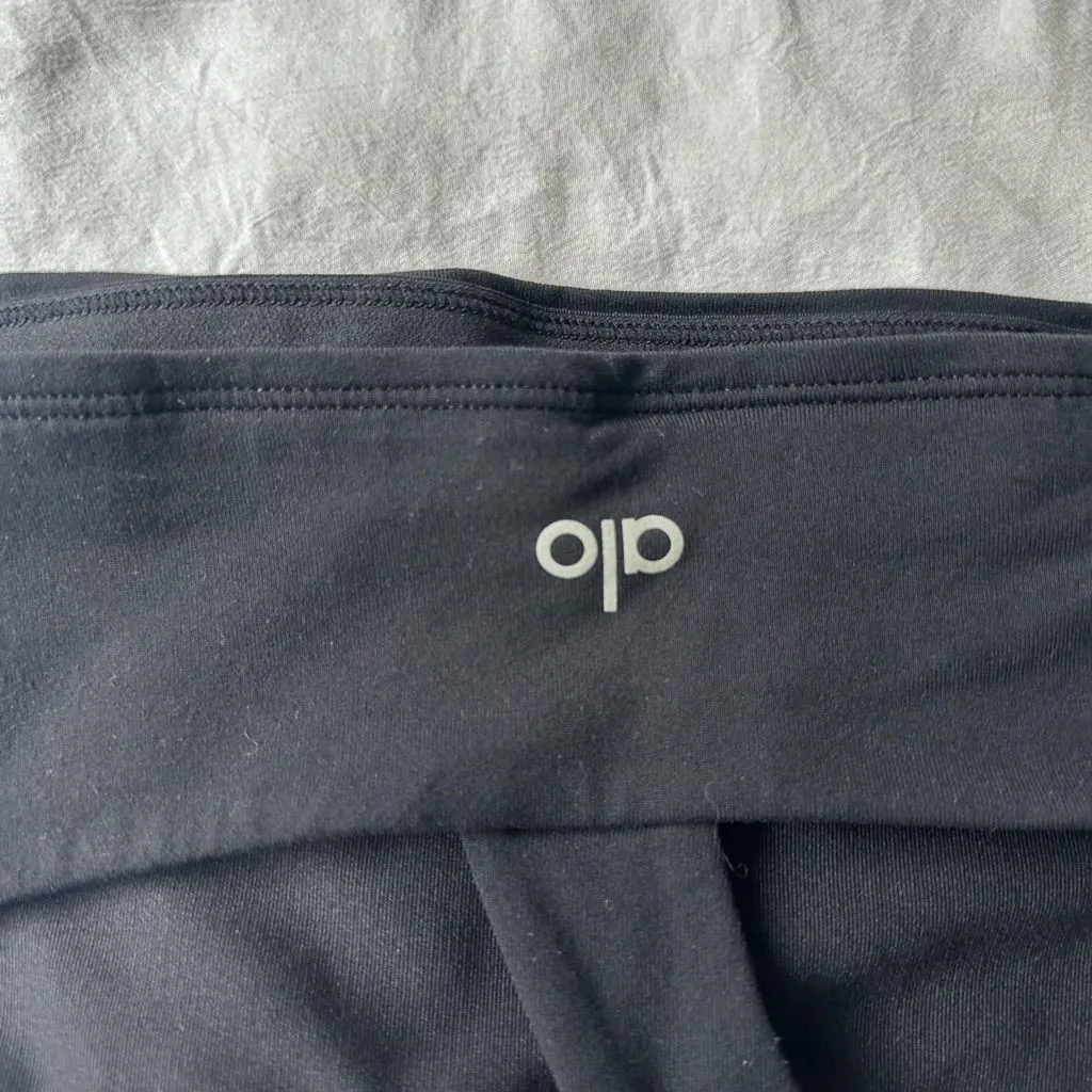 NWOT ALO Yoga Black One-Shoulder Sports Bra Top - Image 3