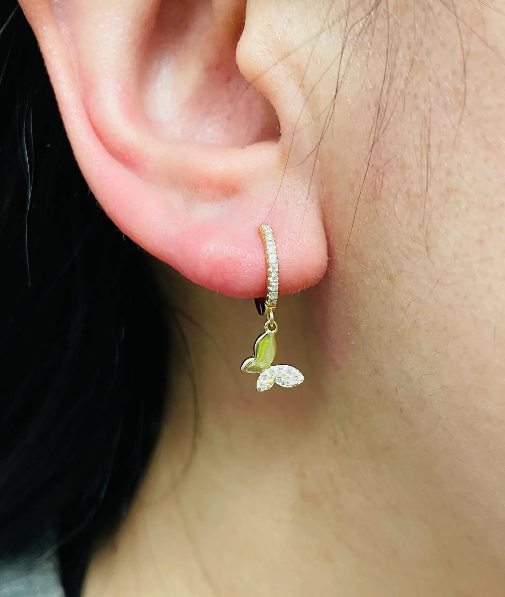 ⭐️new/ Huggies With CZ Butterfly 🦋 Charms - Image 5