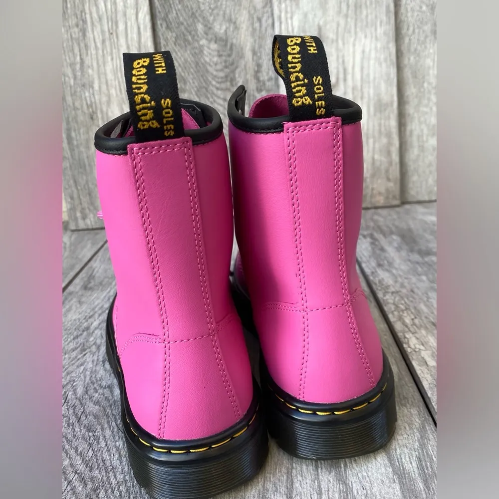 Dr Martens pink combat boot size 7 - Image 2