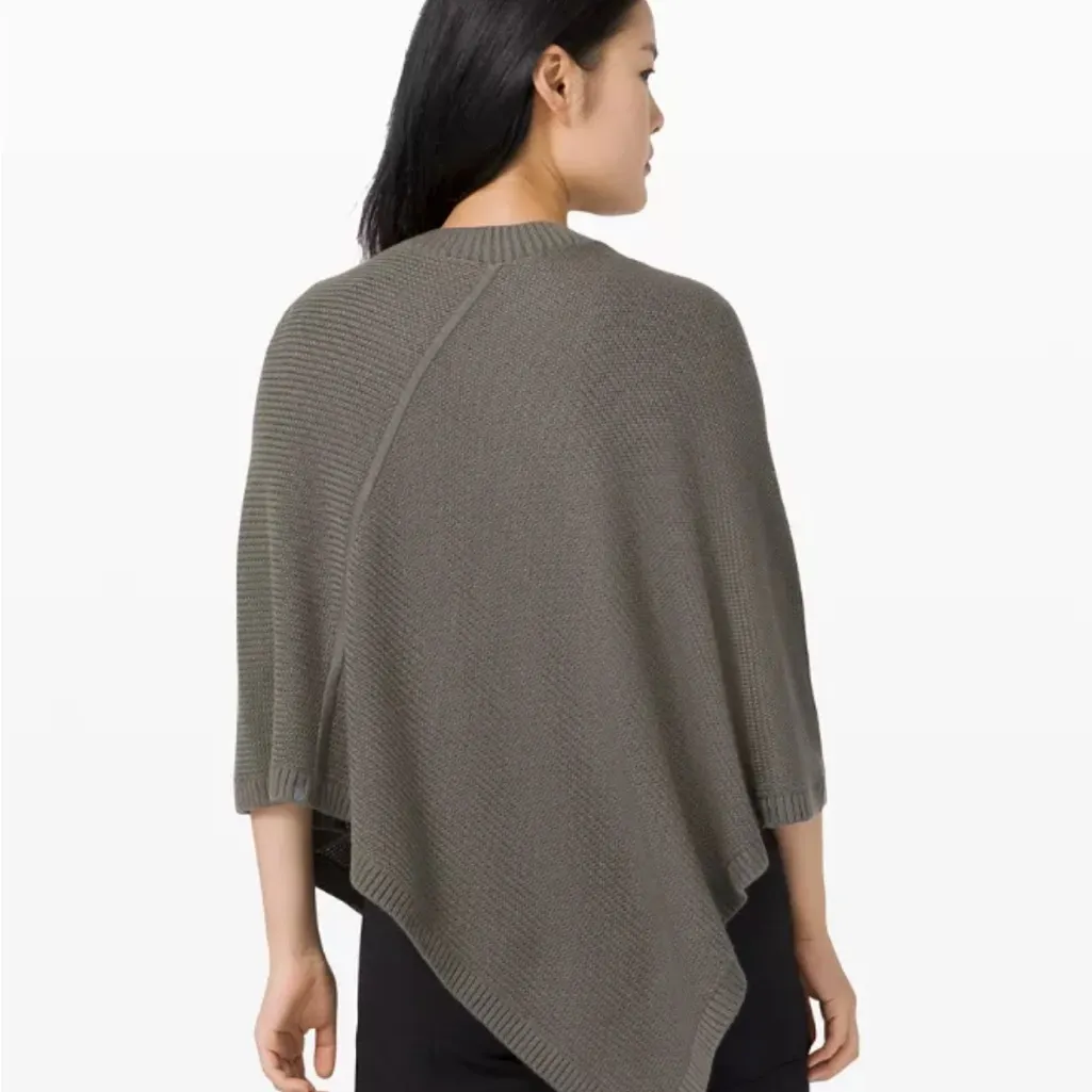 Lululemon  athletica grey  Poncho - Image 2