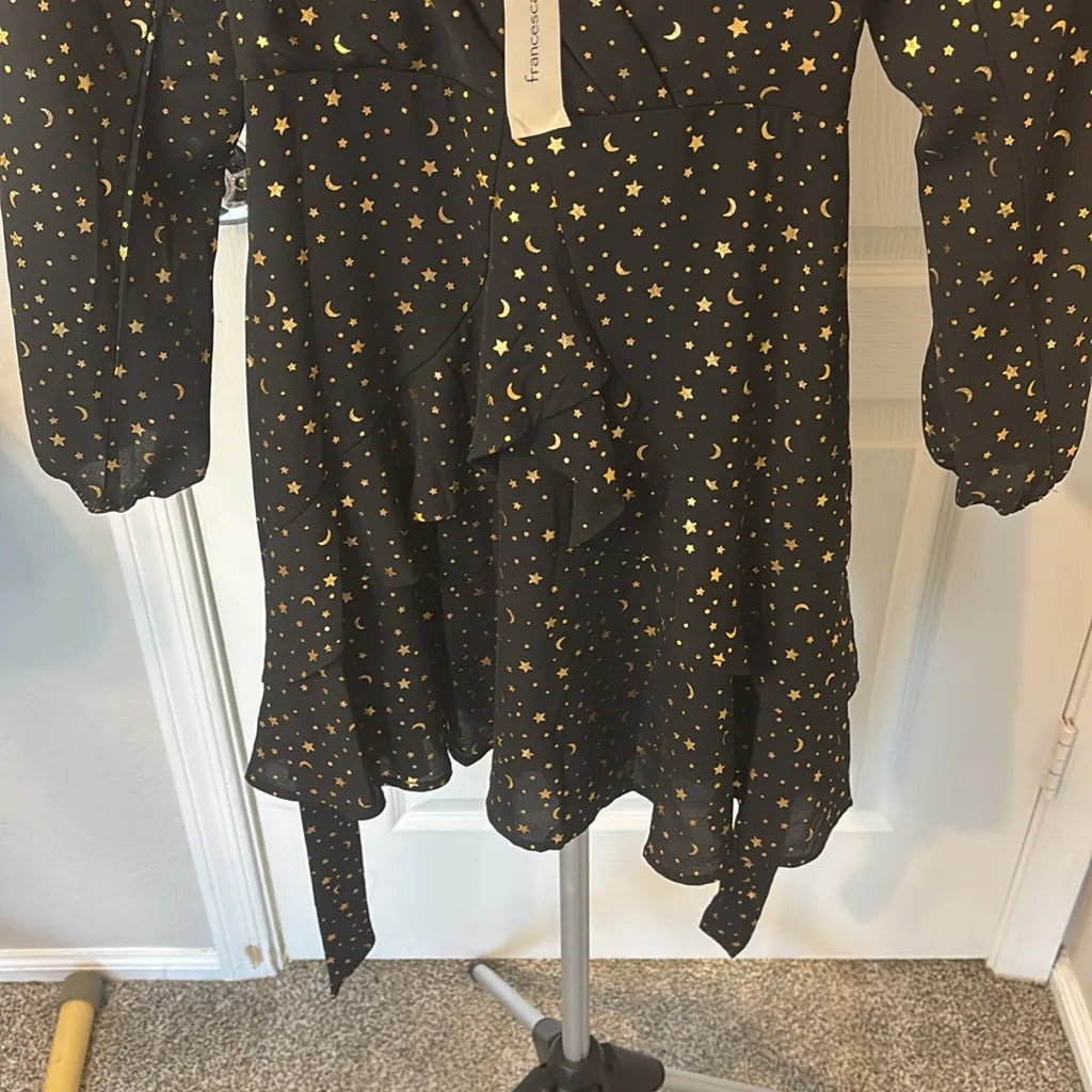 Black Dress with Gold Star Pattern - Image 8