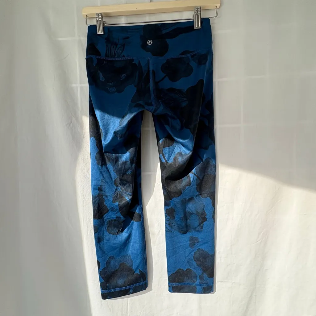 Lululemon Wunder Under Crop II leggings in the Jumbo Inky Floral Black Inkwell 4 - Image 4