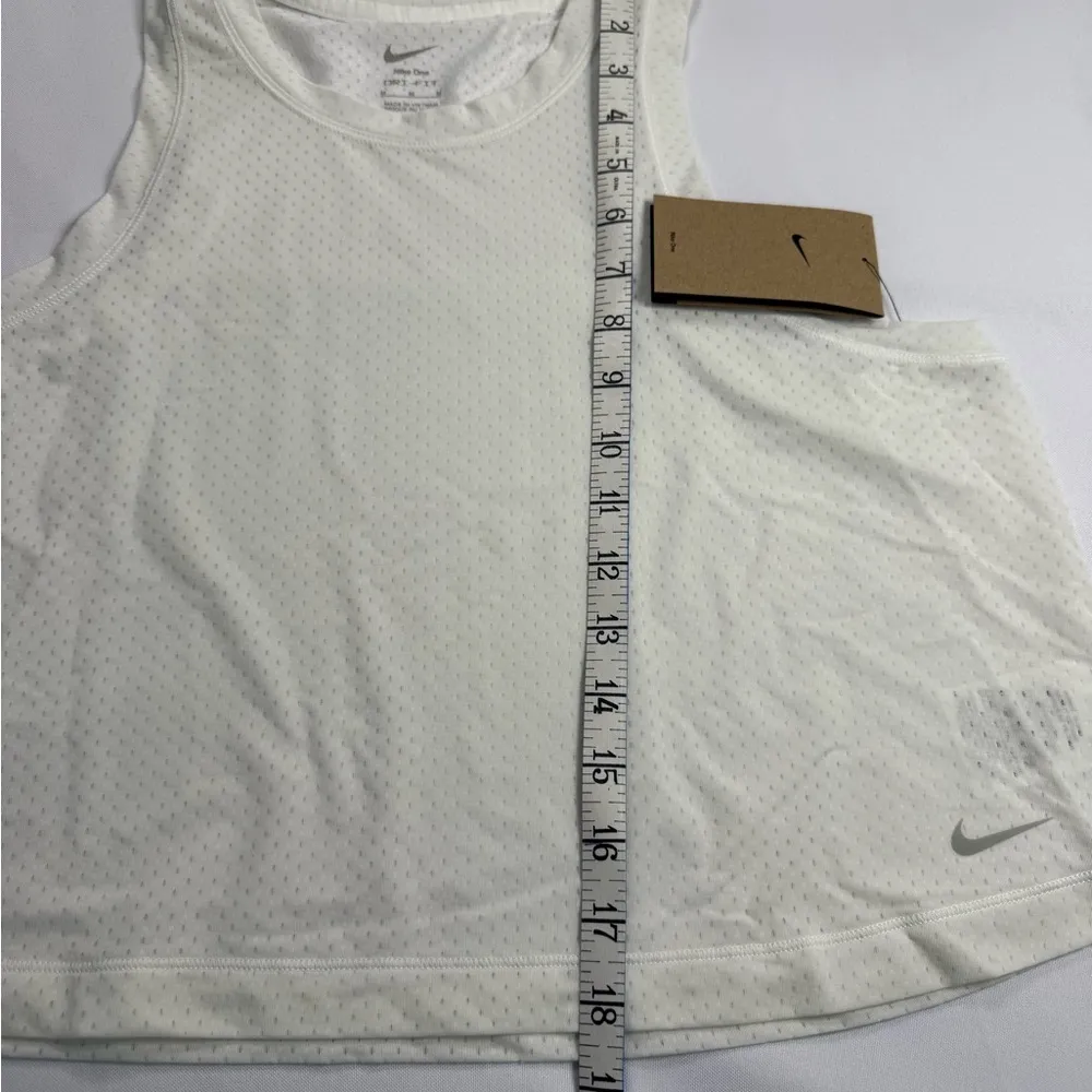 Nike White Boxy Relaxed Tank‎ Top - Image 3