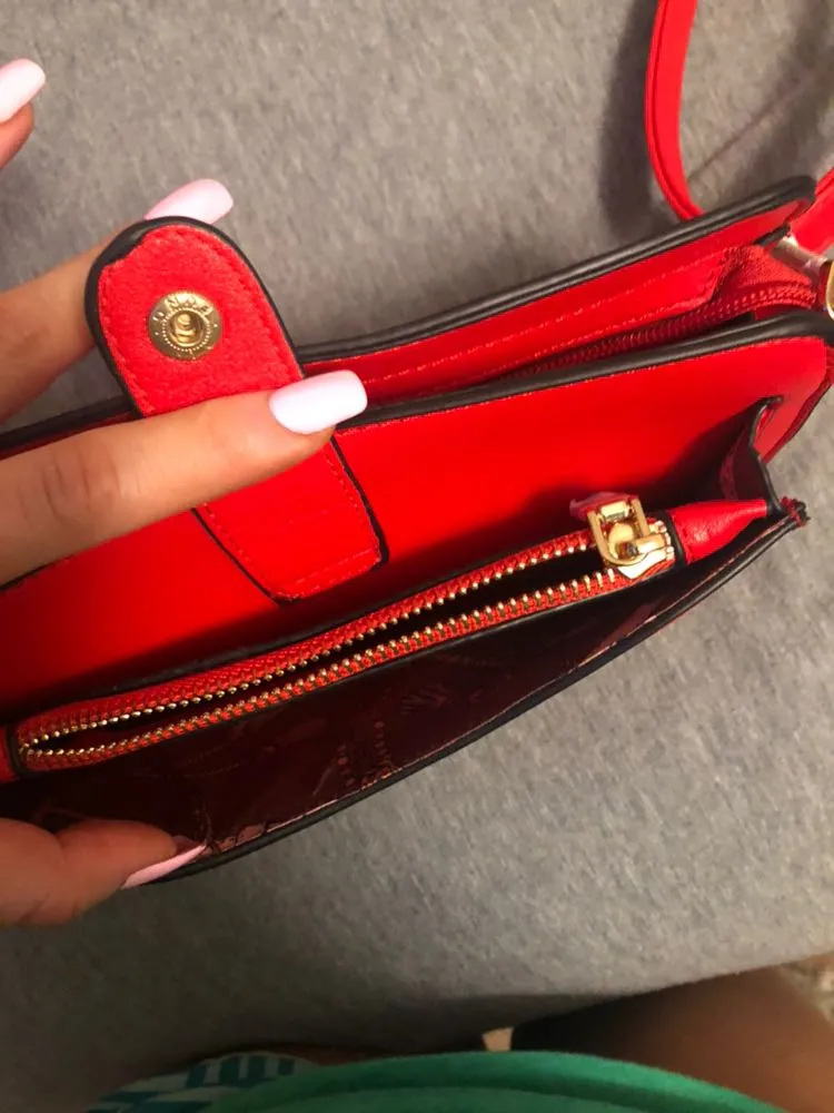 La Terre red purse - Image 2