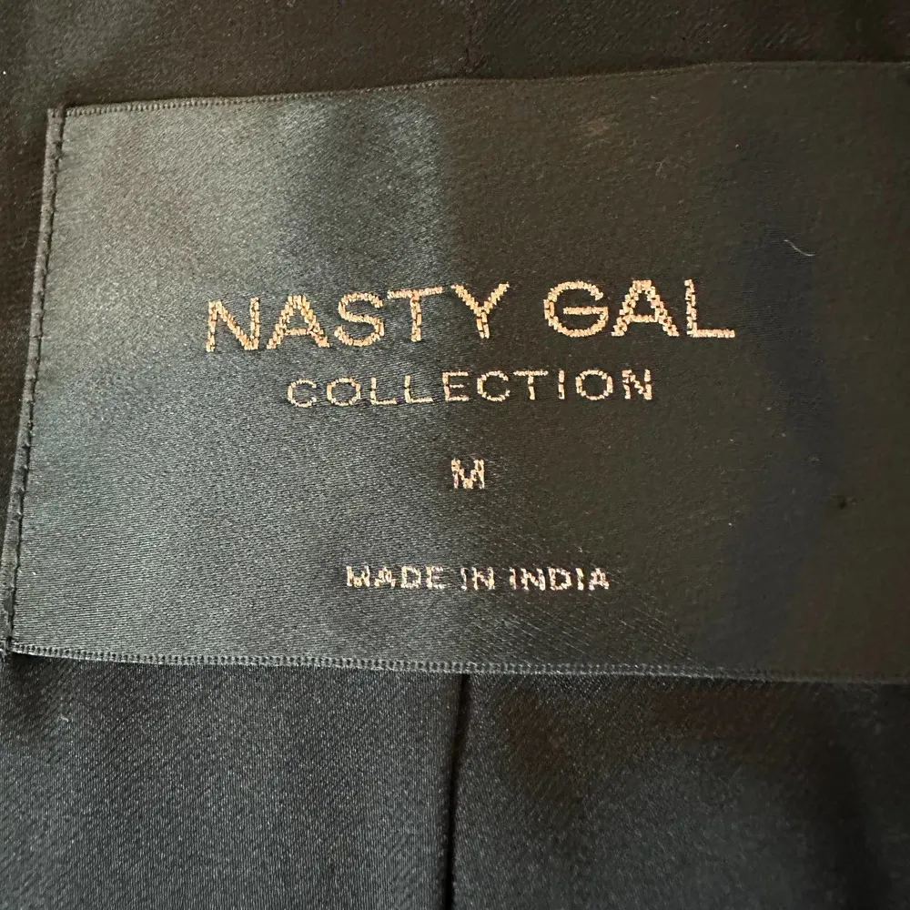 Nasty Gal Collection Black Rhinestone Satin Blazer MEDIUM Studded Cocktail RARE - Image 8