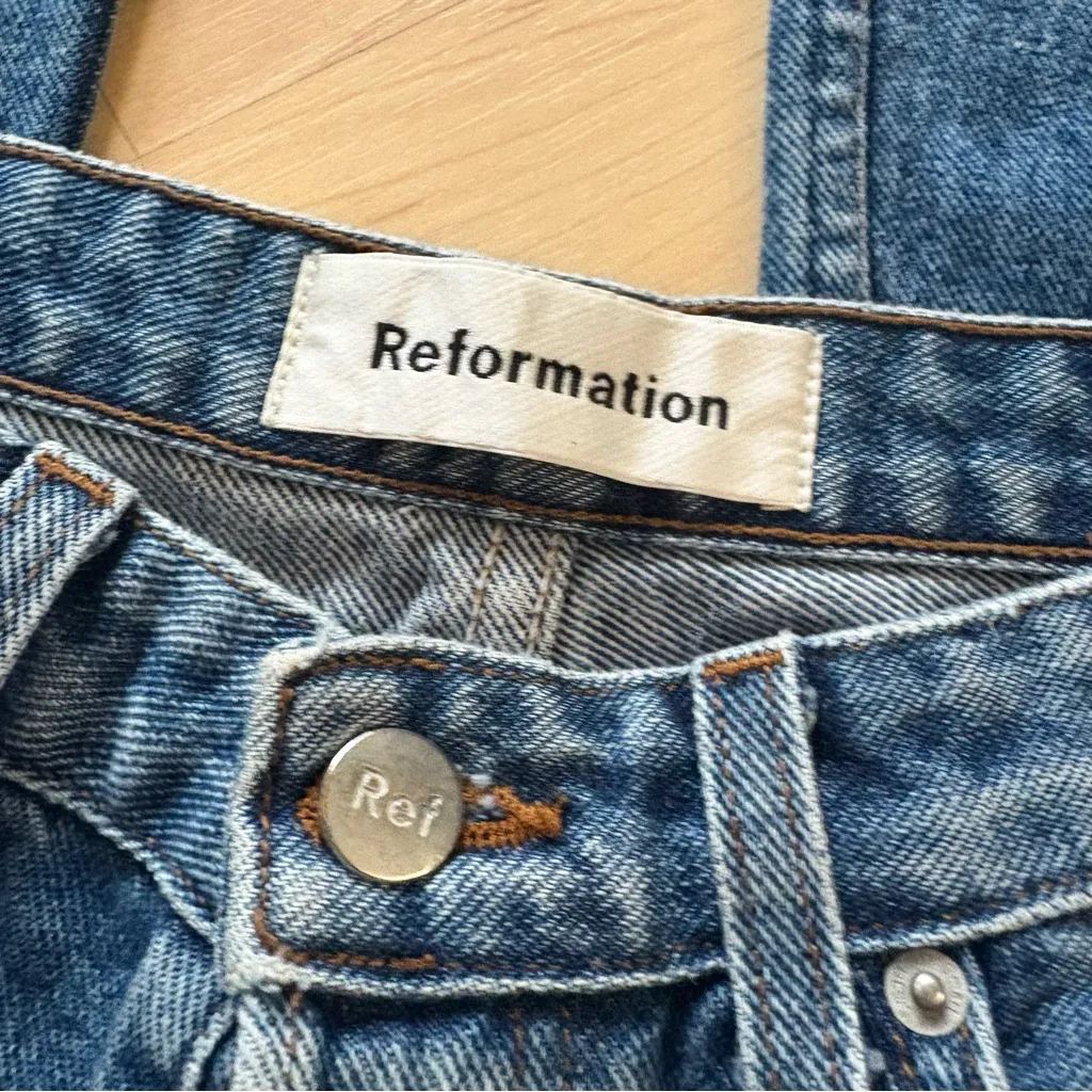 Reformation  Mod Crop Flare Jeans In Baltic Size 27 - Image 3