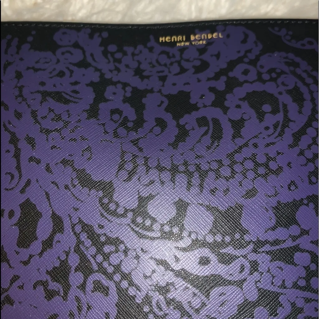 Henri Bendel EXCLUSIVE Luxury WEST 57th Damask Saffaino Leather Clutch - Image 12