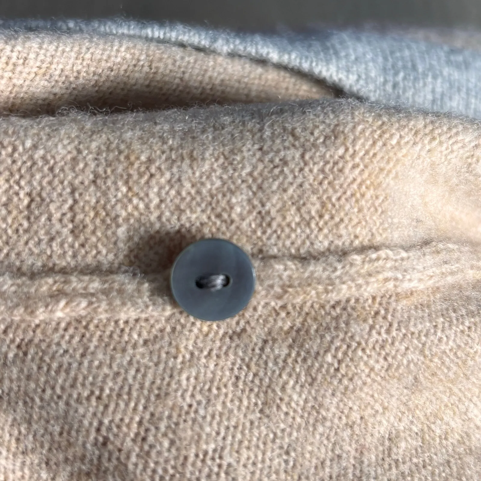 Vintage Brooks Brothers 346 Lambswool Beige Gray Contrast Knit Collared Top XS Tan - Image 7