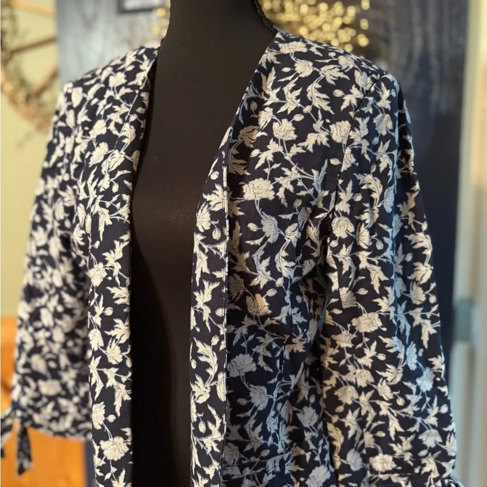CeCe Blue & White Linen Blend Open Blazer NWT size S - Image 2