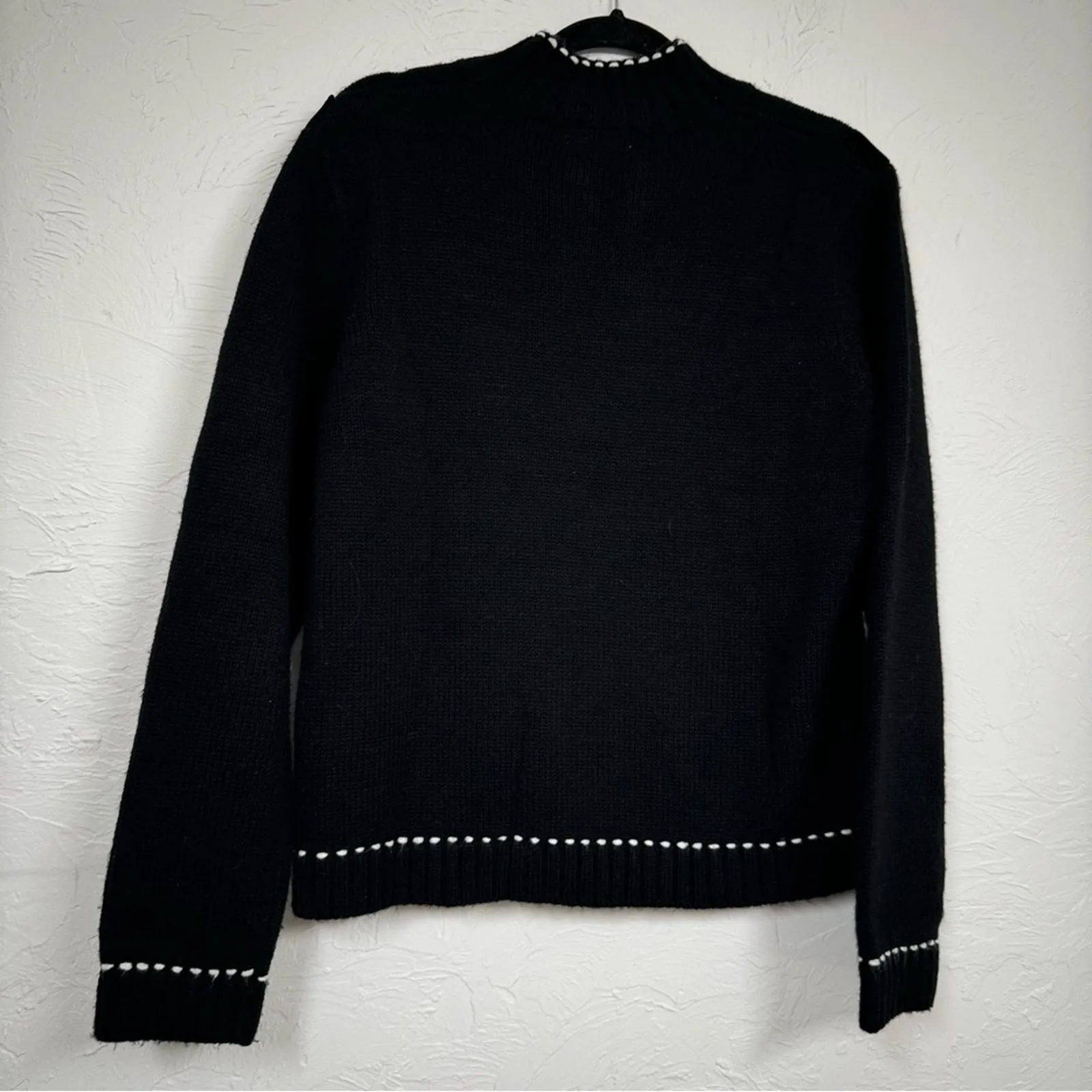 Vintage Black Knit Pullo Sweater Womens L Preppy V Neck White Trim Classic Fall Size L - Image 9