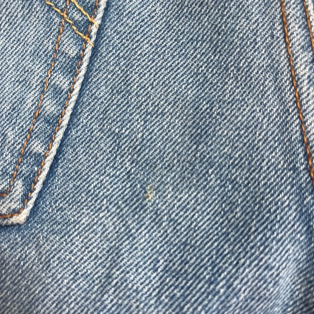 Levis 501 jean shorts - Image 3