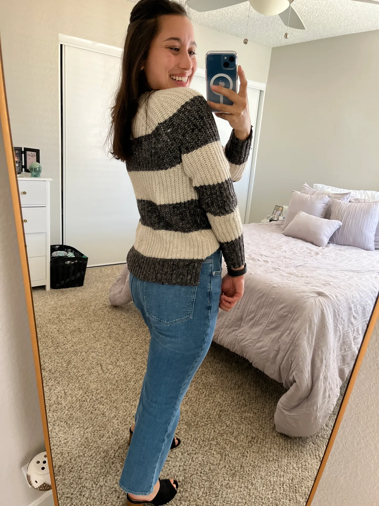 American Eagle Sweater - Image 2