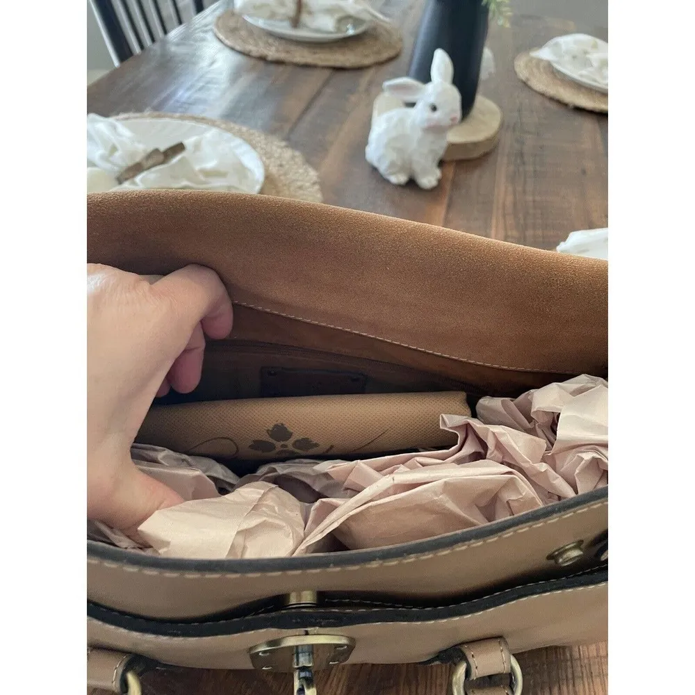 NWOT Gorgeous Patricia Nash Vienna Satchel Italian Leather Hand Bag Biscuit​ - Image 8