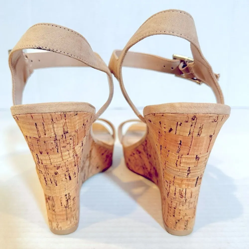 Charles‎ David Cork Wedge Sandal Women's Size 10M Beige Nude Faux Suede - Image 8