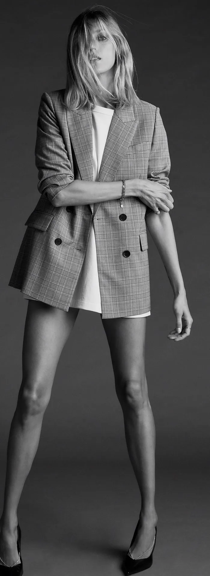 Leather High Heels Shoes with Gold Chain - Image 7