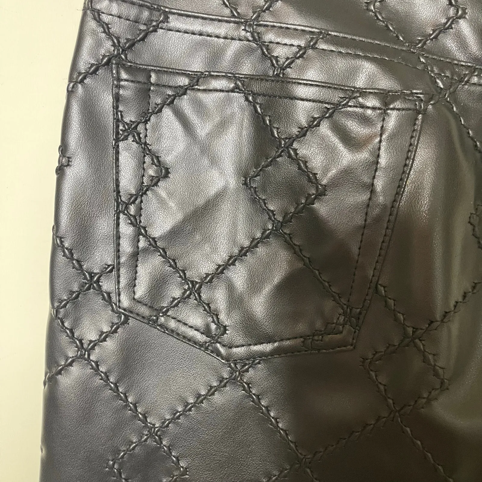 Iceberg ice jeans faux leather black quilted straight leg pants sz 29 - Image 8