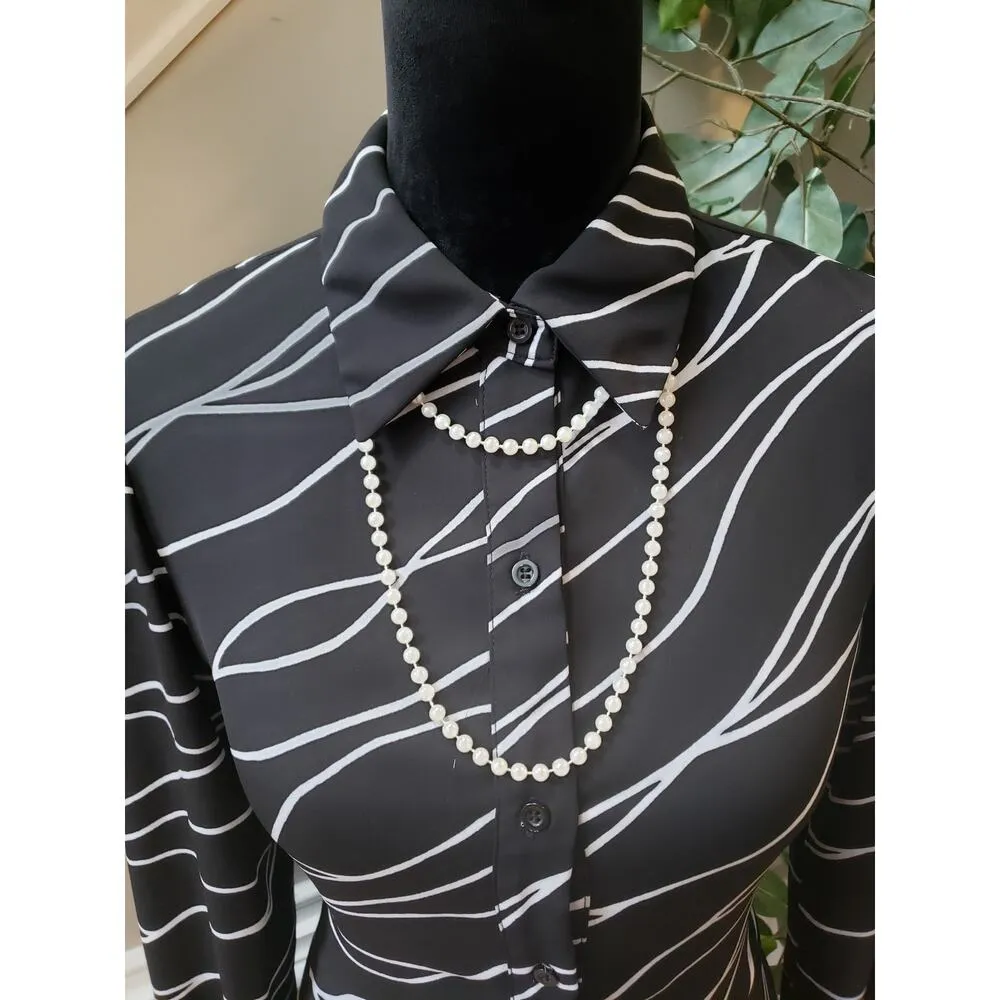 Bar III Botton Down Shirt Women's Size Small White Black Printed Long Sleeve - Image 5