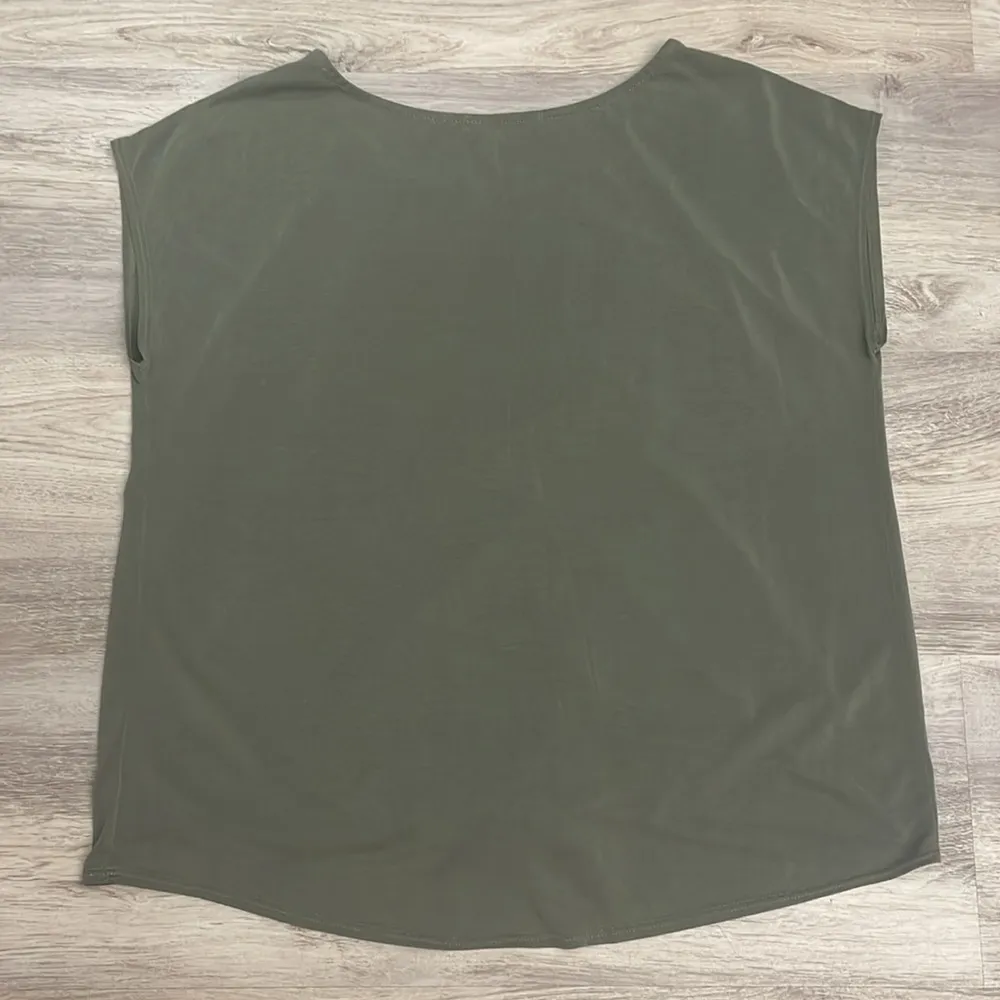 Green Envelope Green Short Sleeve Tie Front Blouse Size Large - Image 6