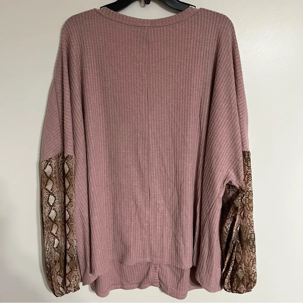 Women’s Truself Size 4XL Pink Snake Print Sleeves Button Up Cardigan Blouse - Image 8