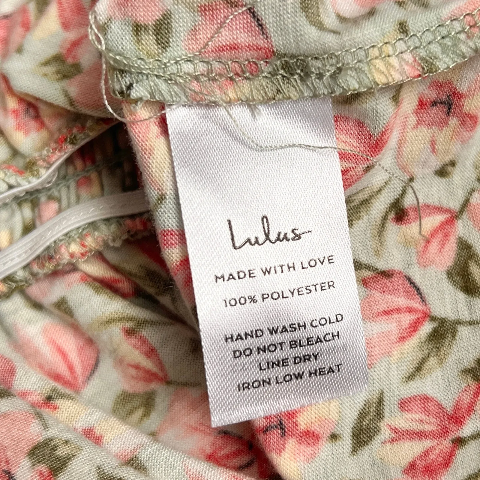 Lulu's Such a Flirt Sage Green Floral Smocked Peplum Short Sleeve Top M - Image 5