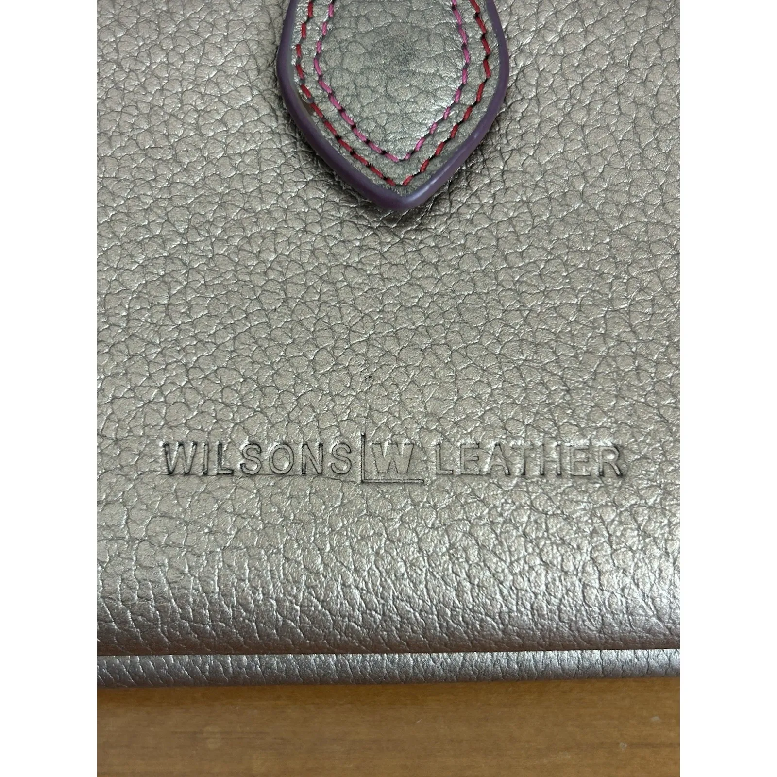 Vtg Wilsons Leather Bifold Wallet‎ For Women Leather Rose Gold Tone - Image 5