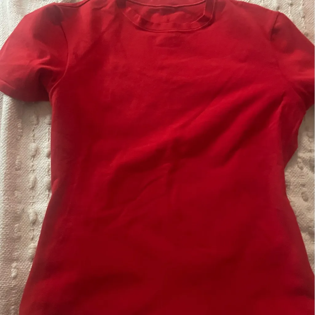 Stylish Red Boot Cut Pants & Top Set Size M - Image 4