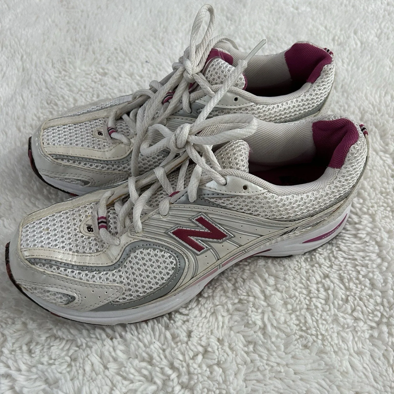 New Balance Running 441 Women’s US 8 (WR441WST) White Pink Athletic Shoes Abzorb - Image 2