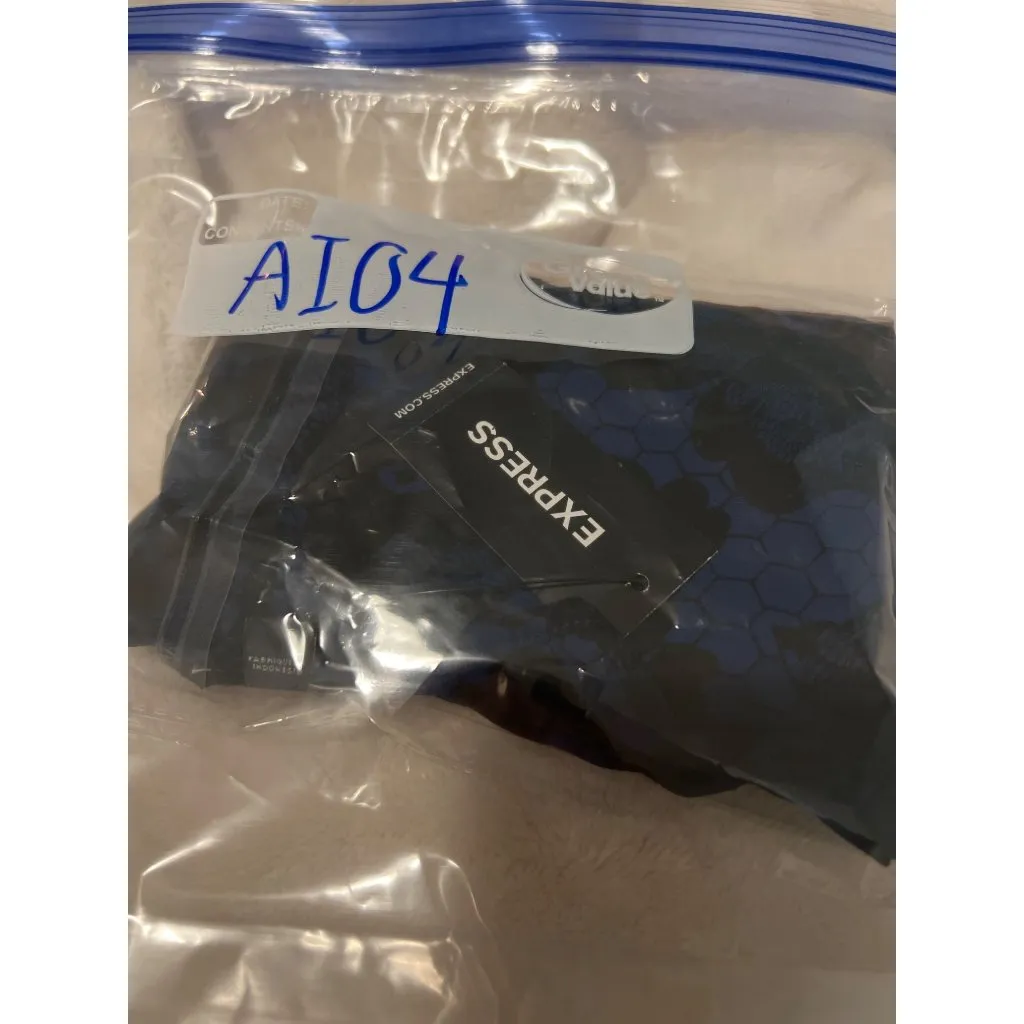 Express Floral Sleeveless Split Back Casual Blouse Blue Black Size Small NWT - Image 9